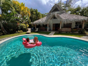 Spacious Villa in Punta Popy ~ 200m to beach